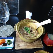 タコ飯と白ワイン