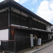 江戸末期建築の商家の建物