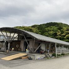 開放的な建物