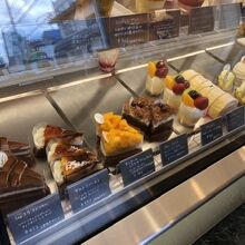 タルト系は高めの値段