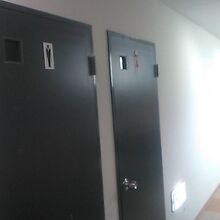 トイレは男女別の共用トイレです