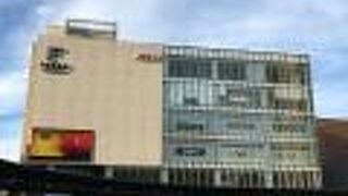 金沢駅前の商業施設