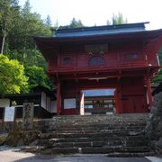 鎌倉時代からの歴史ある寺院