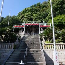 西叶神社とセットです