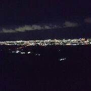 時期によっては八重山ヒメホタルと夜景が鑑賞できる