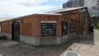 異国情緒漂う赤煉瓦倉庫