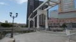 跳橋があるイベント広場