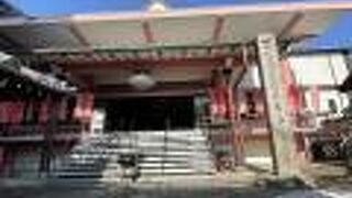 新京極通りにある寺院