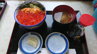 うに！いくら！新鮮な魚介たち