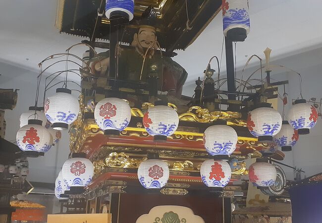 曳山祭りについてよくわかる資料館です。
