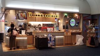 保安検査後エリアにあるタリーズ