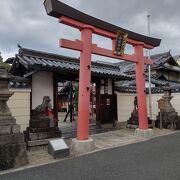 奈良市内にある小さな神社