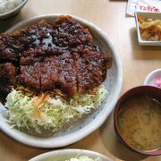 わらじとんかつ定食（1,800円）