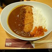 ロースカツカレーをいただきました