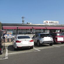 パーキングエリア