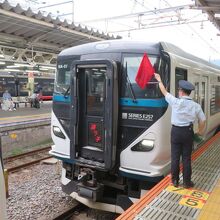 熱海駅での連結風景