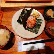 朝食のおにぎり