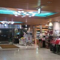 入口付近　売店があります。