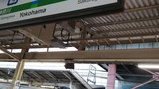 横浜駅はいつも工事中のイメージで、とても複雑です。