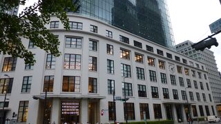 KITTEの1階にあります