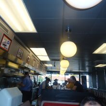 活気のある店内