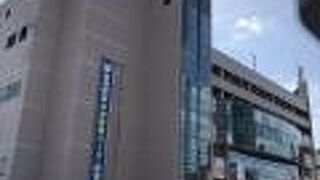 草津の駅前です