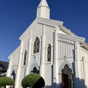 白亜の教会