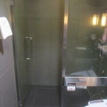 羽田空港国際線 ANAラウンジ (110番ゲート付近)