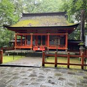 上宮の手前にある神社