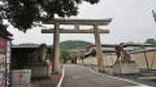 幕末の志士が眠る霊山方面への道