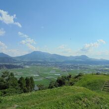 レストハウスの店内一階からの眺め