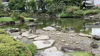 入場無料の大名庭園