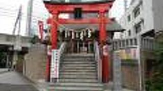 こじんまりした神社