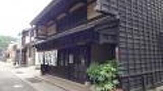 外観がすごく個性的で、まさに「お米屋さん！」という雰囲気でした。