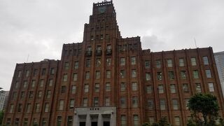 日比谷公会堂と同じ建物