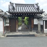 豊臣秀吉の弟、大和大納言と称された秀長の菩提寺。