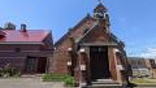 赤レンガ造りの教会