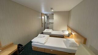 新しく快適なフェリー