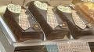 阪神百貨店梅田本店 の　アンテノール