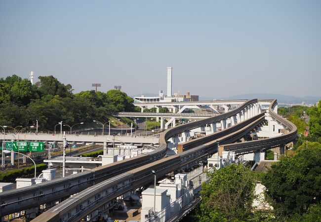 万博記念公園に行くのに便利な大きな駅