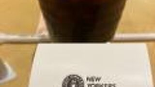 屋内テラスのあるカフェ