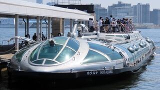 浅草から水上バスで到着