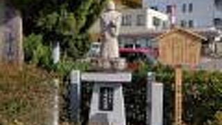 和歌山駅前にある銅像