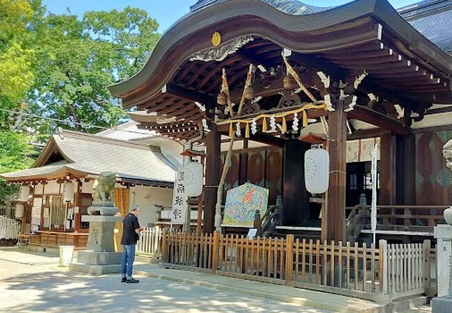 コリアンタウンの中にある神社