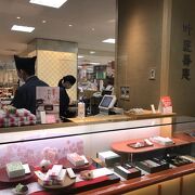 滋賀ふるさと観光大使 西川貴教と叶 匠壽庵のコラボで誕生した和菓子
