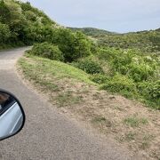 地球の火山活動に圧倒される絶壁のパワー