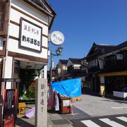 朝の8時は準備中のお店も多かったです