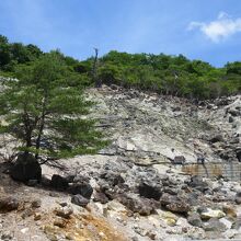 新湯爆裂噴火跡