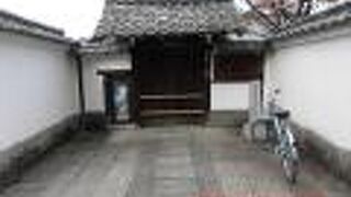 壽聖院の北門が現在の妙心寺全体の北門