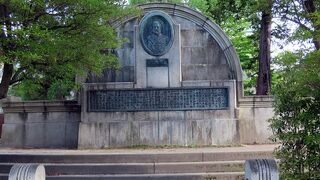 日本で陶磁器の研究をしたドイツ人